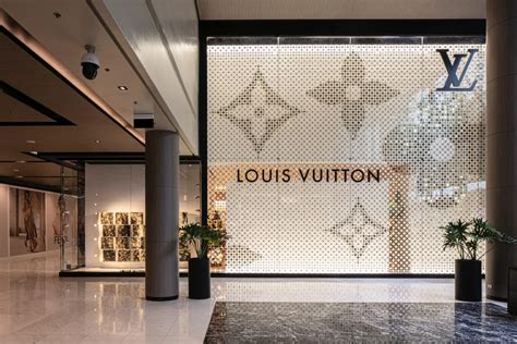 louis vuitton greenbelt 3.